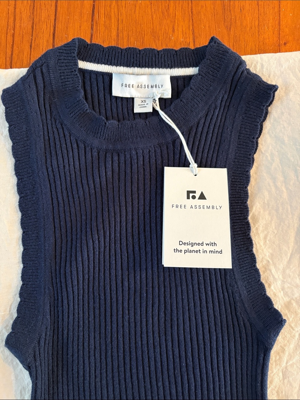 Free Assembly Navy Ribbed Sleeveless Knit Top